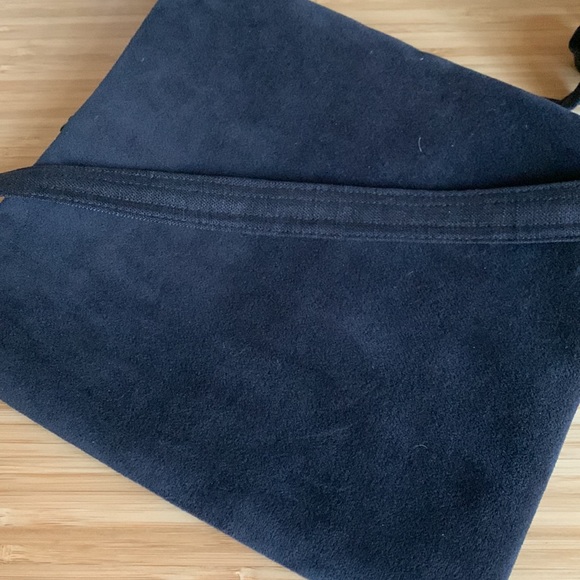 Cute crossbody purse NWOT 💐bundle and save💐 - Picture 3 of 3